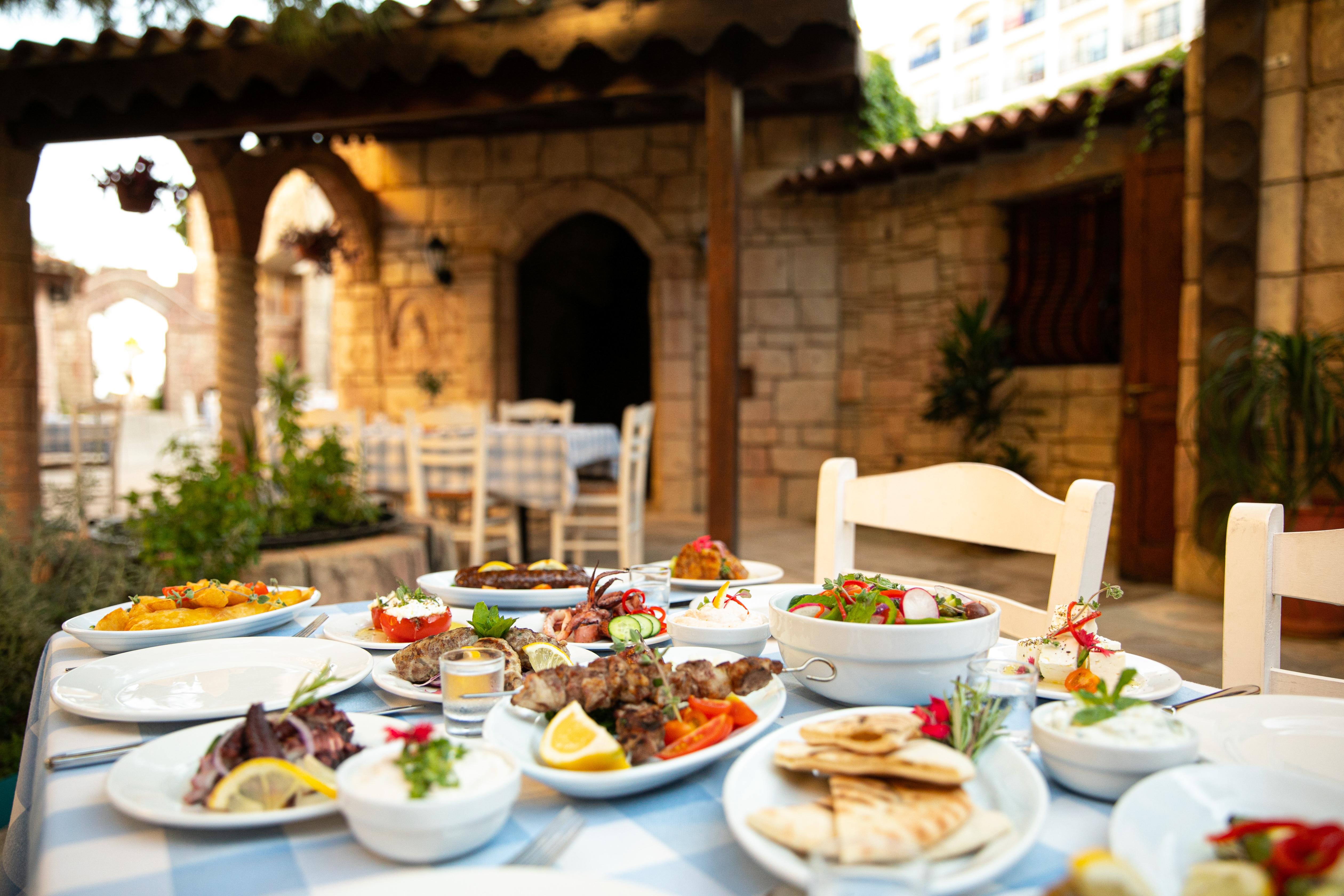 Golden Bay Beach Hotel Larnaca Exterior photo